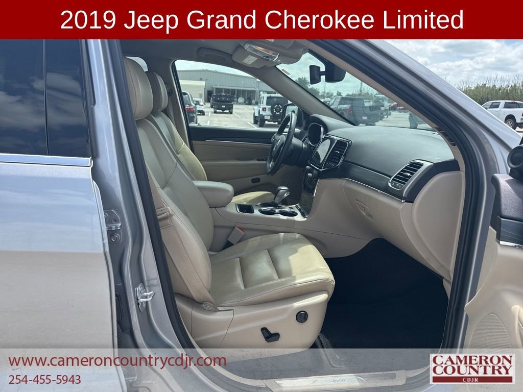 Used 2019 Jeep Grand Cherokee Limited RWD image 19
