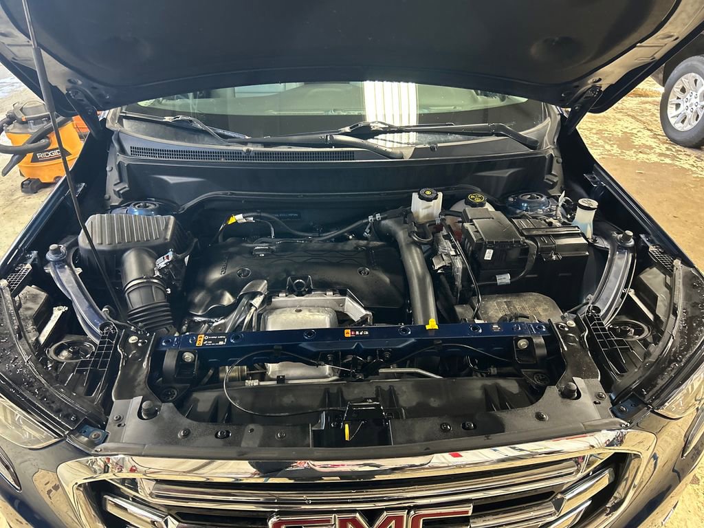 Used 2020 GMC Terrain SLT w/ Preferred Package image 10