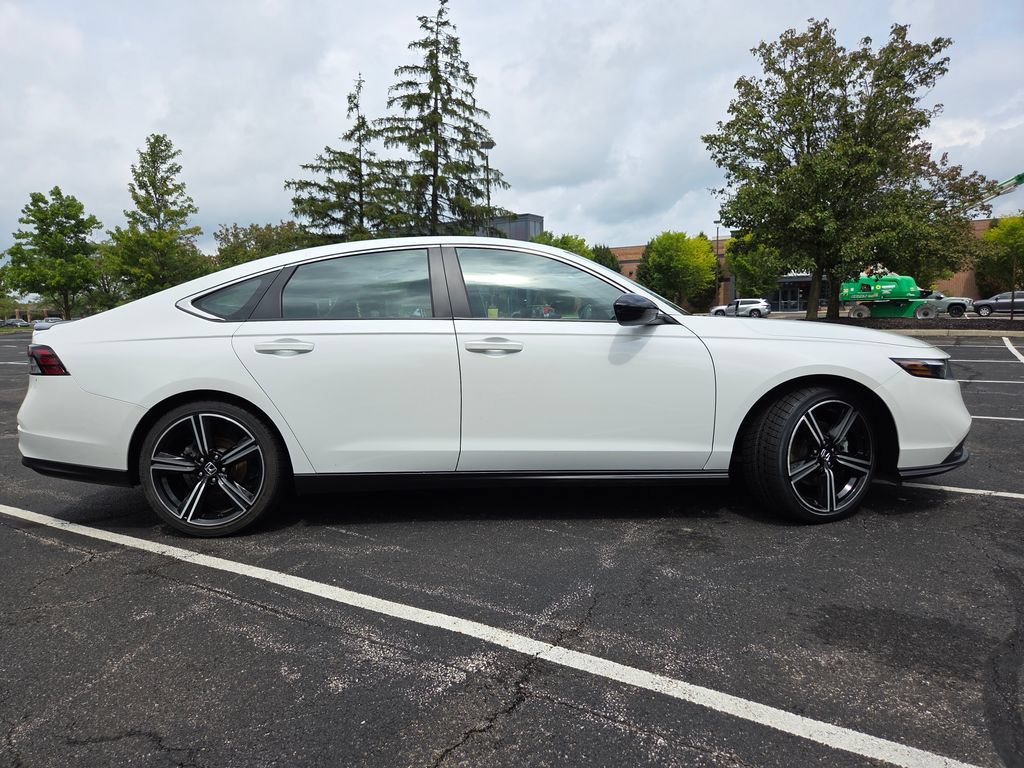Certified 2023 Honda Accord Sport image 24