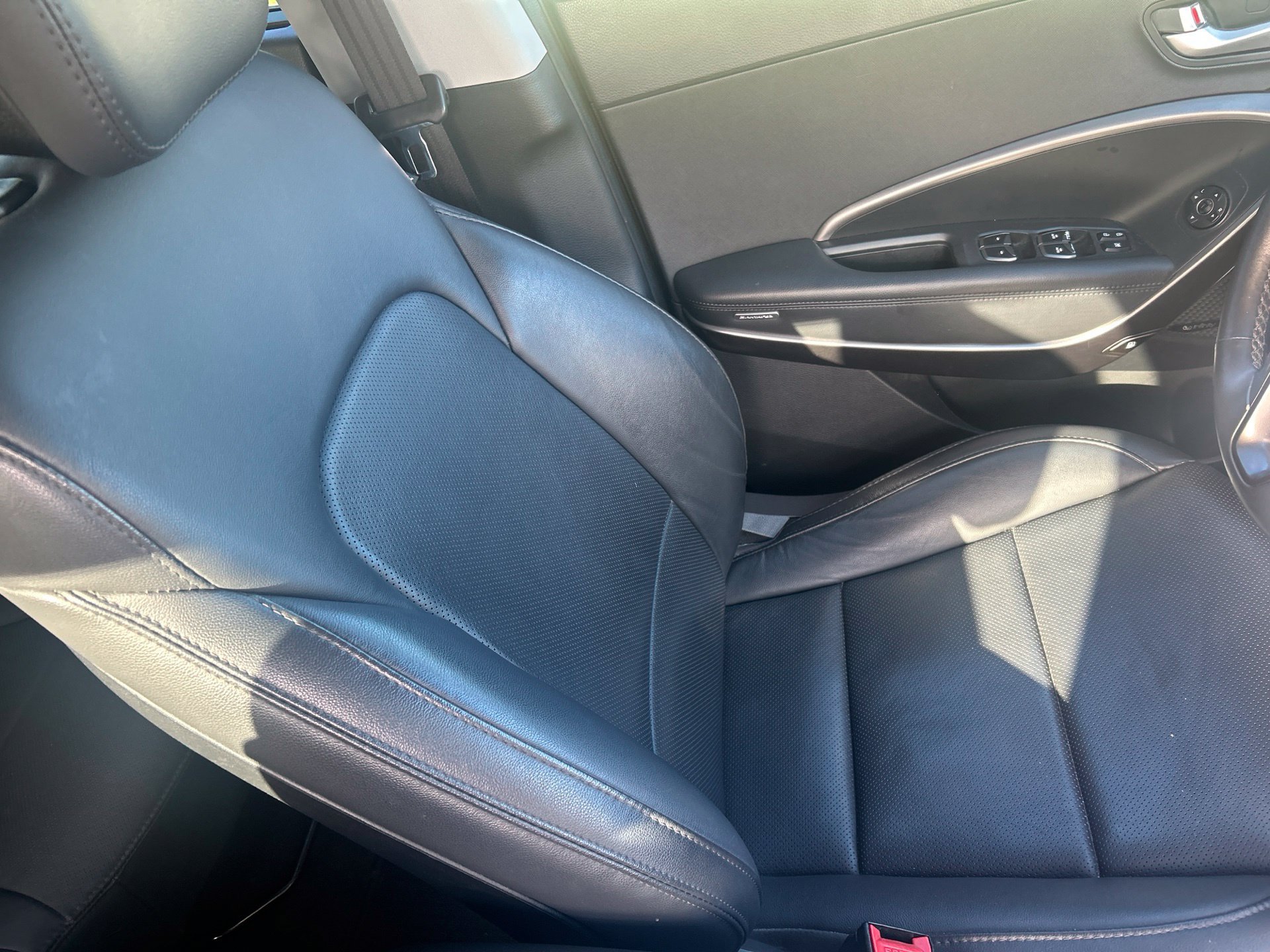 Used 2017 Hyundai Santa Fe Sport FWD image 16
