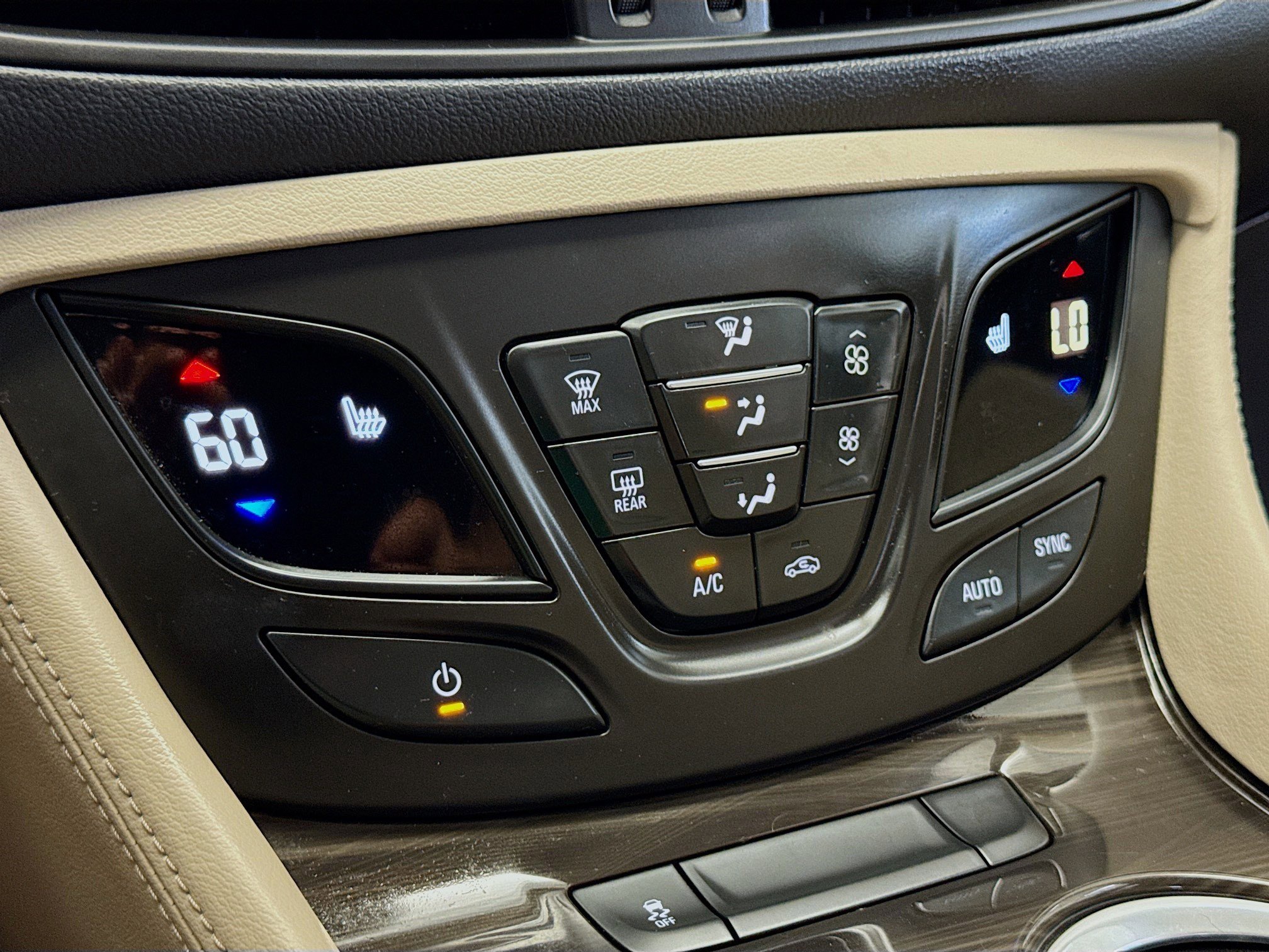 Used 2020 Buick Envision Preferred w/ LPO, Cargo Package image 11