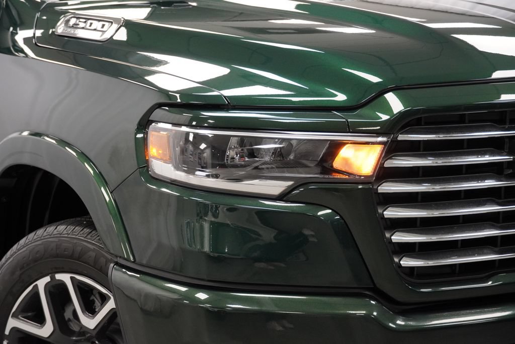 New 2027 RAM 1500 Laramie w/ Laramie Preferred Package AWD/4WD image 5