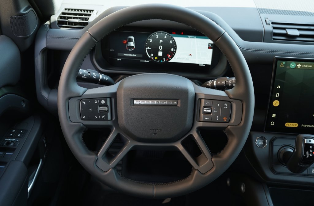 New 2026 Land Rover Defender 110 S AWD/4WD image 16