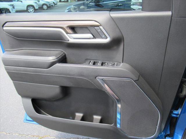 Used 2022 Chevrolet Silverado 1500 LT AWD/4WD image 18