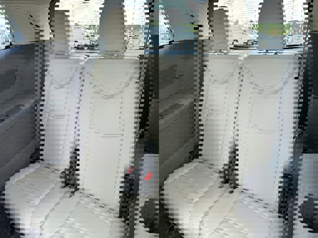 Used 2020 Cadillac XT6 Premium Luxury AWD/4WD image 23