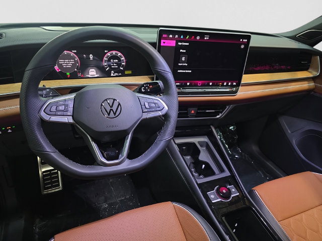 New 2026 Volkswagen Tiguan SEL R-Line AWD/4WD image 21
