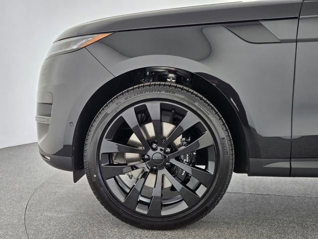 New 2026 Land Rover Range Rover Sport SE AWD/4WD image 7