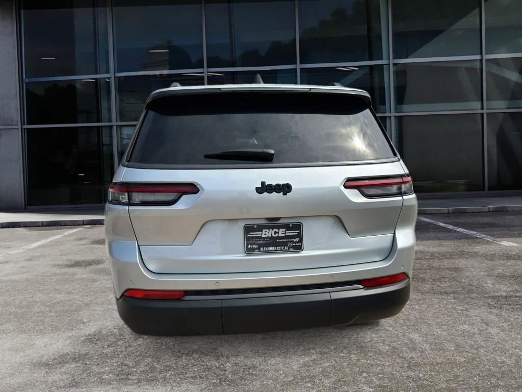 New 2026 Jeep Grand Cherokee L Limited RWD image 6