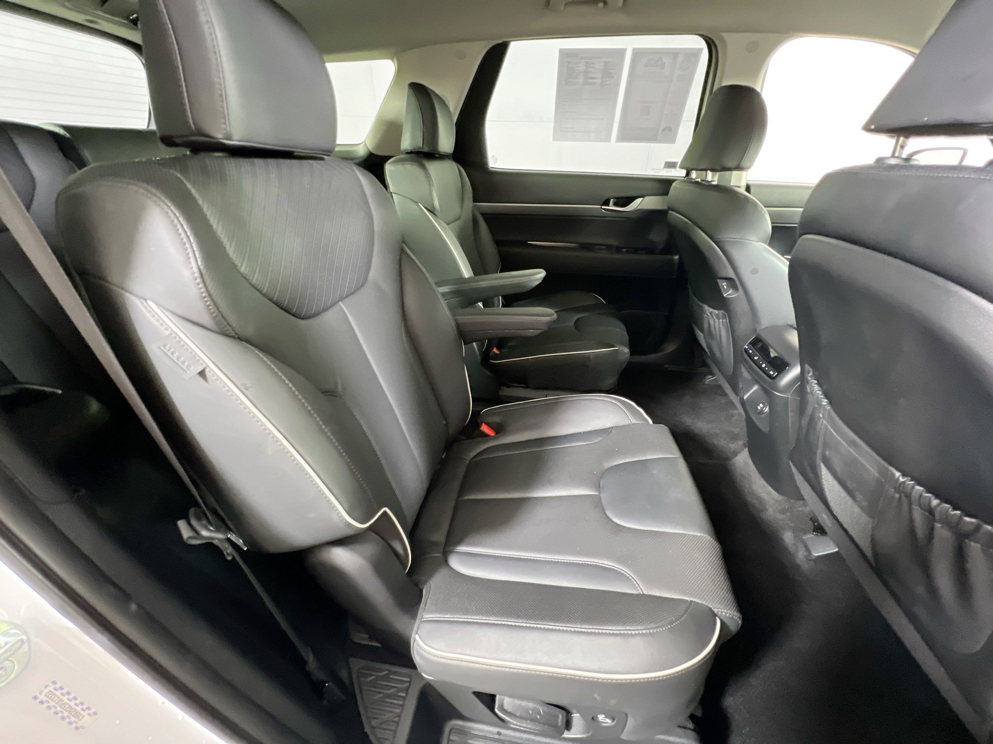 Used 2023 Hyundai Palisade SEL w/ Cargo Package AWD/4WD image 28