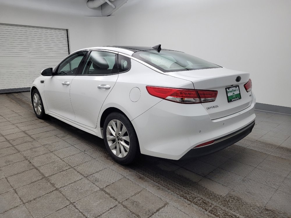 Used 2016 Kia Optima EX w/ Premium Package image 3