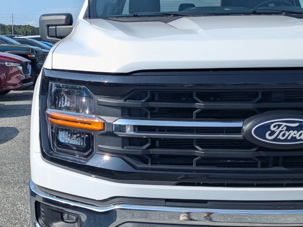 Used 2025 Ford F150 XLT w/ Equipment Group 301A Standard AWD/4WD image 9