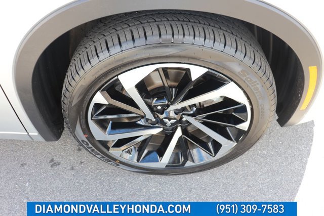 Used 2024 Mitsubishi Outlander 4WD Plug-In Hybrid image 34