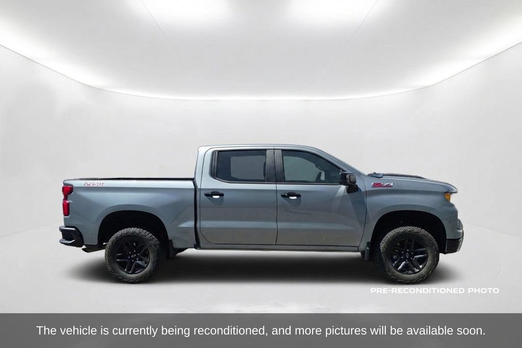 Used 2023 Chevrolet Silverado 1500 LT Trail Boss w/ Protection Package AWD/4WD image 4