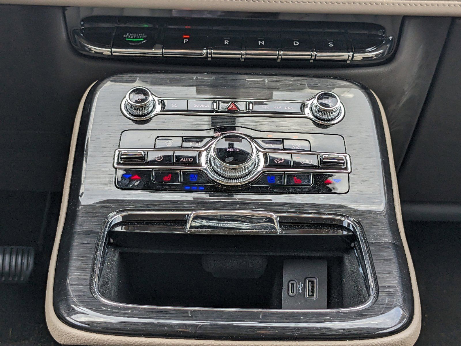 Certified 2023 Lincoln Nautilus Reserve w/ Equipment Group 202A image 18