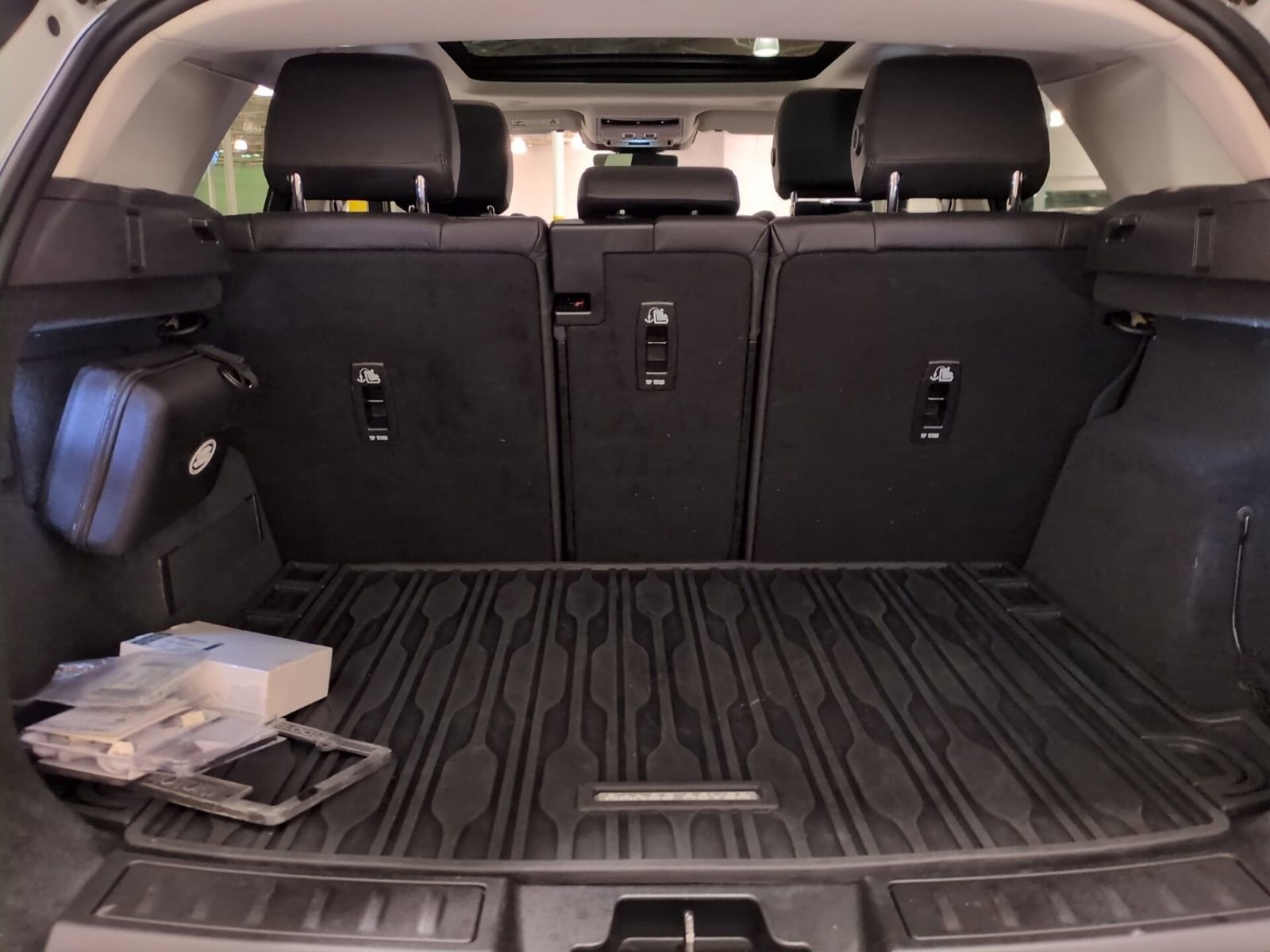 Used 2023 Land Rover Range Rover Evoque S image 13