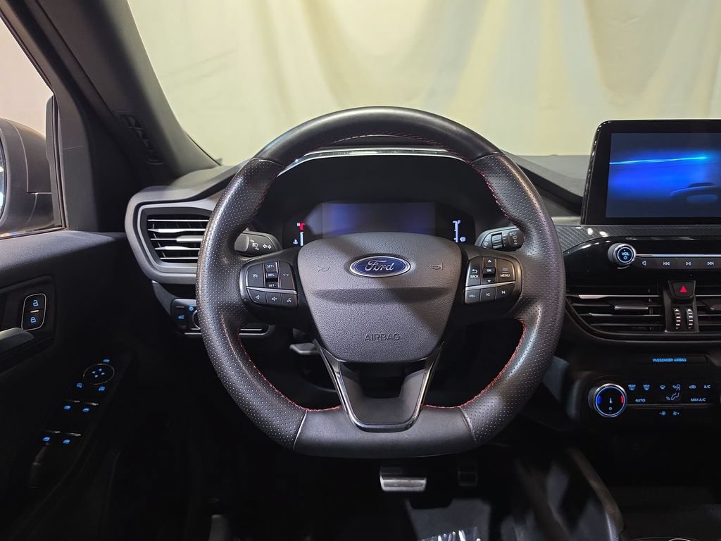 Used 2024 Ford Escape ST-Line FWD image 11