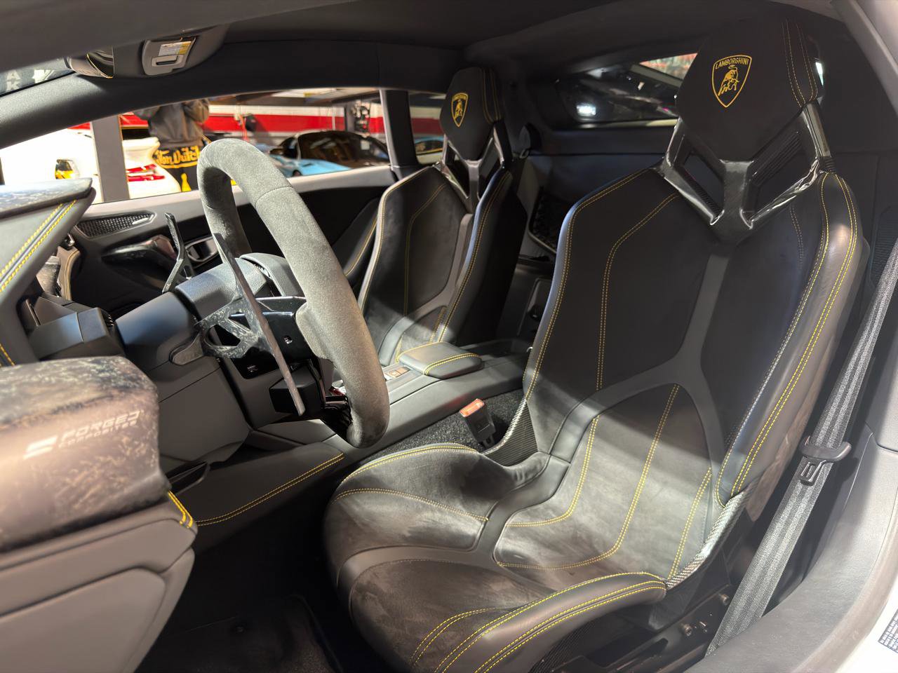 Used 2022 Lamborghini Huracan EVO image 14