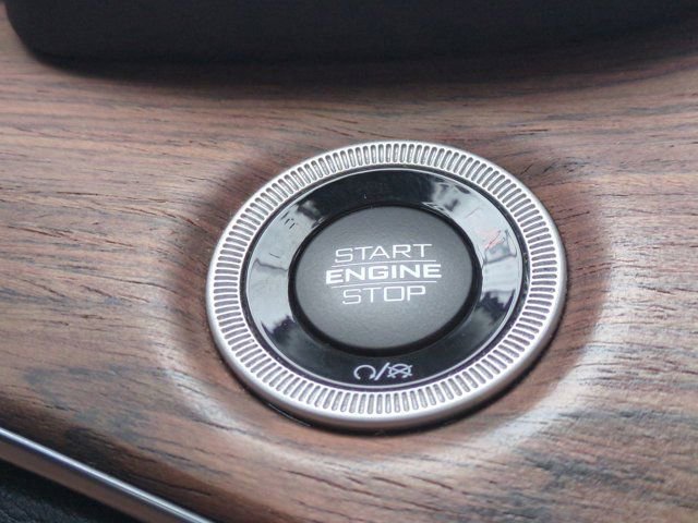 Used 2021 Jeep Grand Cherokee L Summit w/ Advanced Protech Group IV image 27