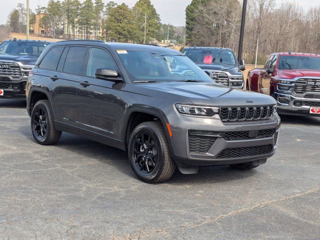 New 2026 Jeep Grand Cherokee Altitude AWD/4WD image 2