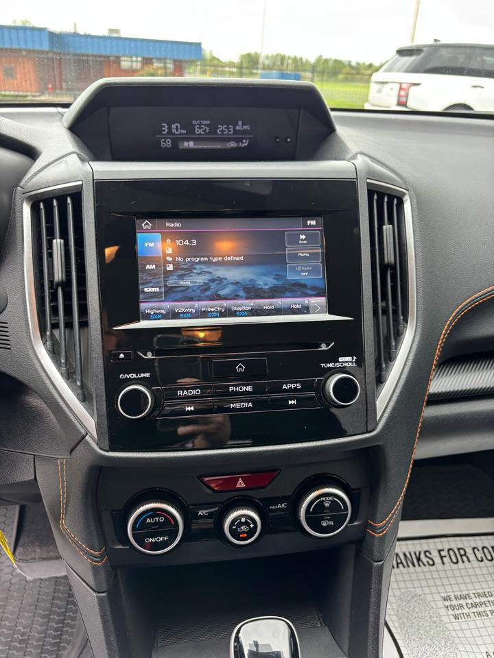 Used 2020 Subaru Crosstrek 2.0i Premium AWD/4WD image 18