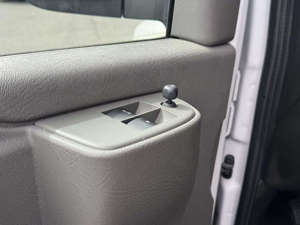 Used 2019 Chevrolet Express 3500 LT w/ LT Preferred Equipment Group RWD image 21