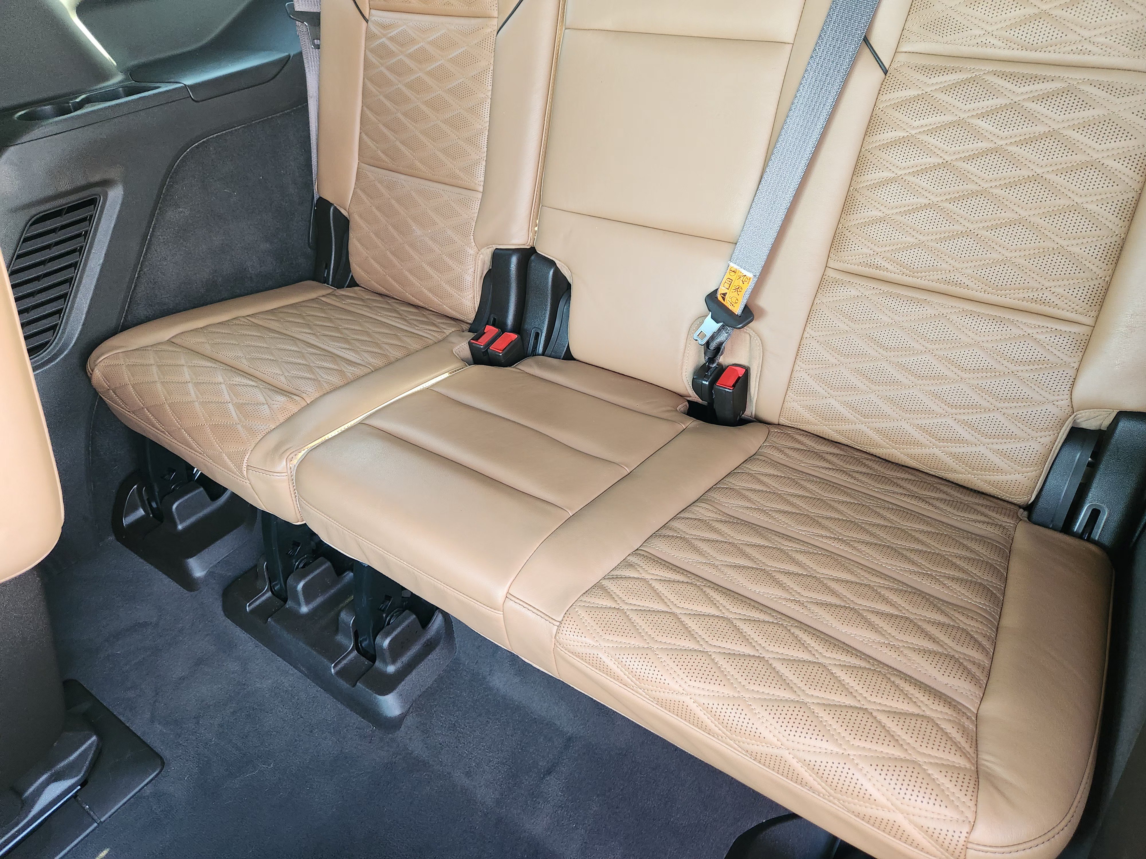 Used 2021 Cadillac Escalade Premium Luxury AWD/4WD image 32