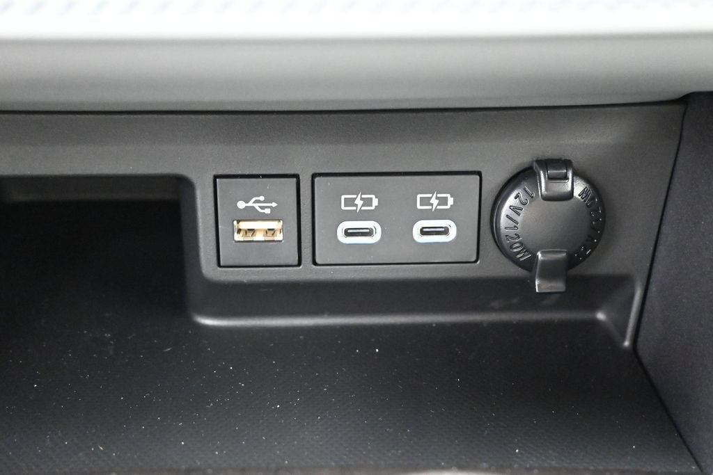 Certified 2026 Toyota Highlander Limited AWD/4WD image 25