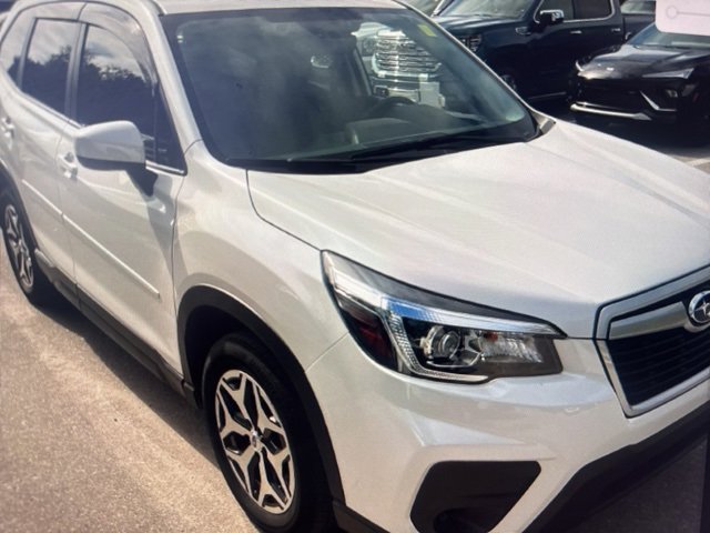 Used 2019 Subaru Forester Premium w/ All-Weather Package image 4