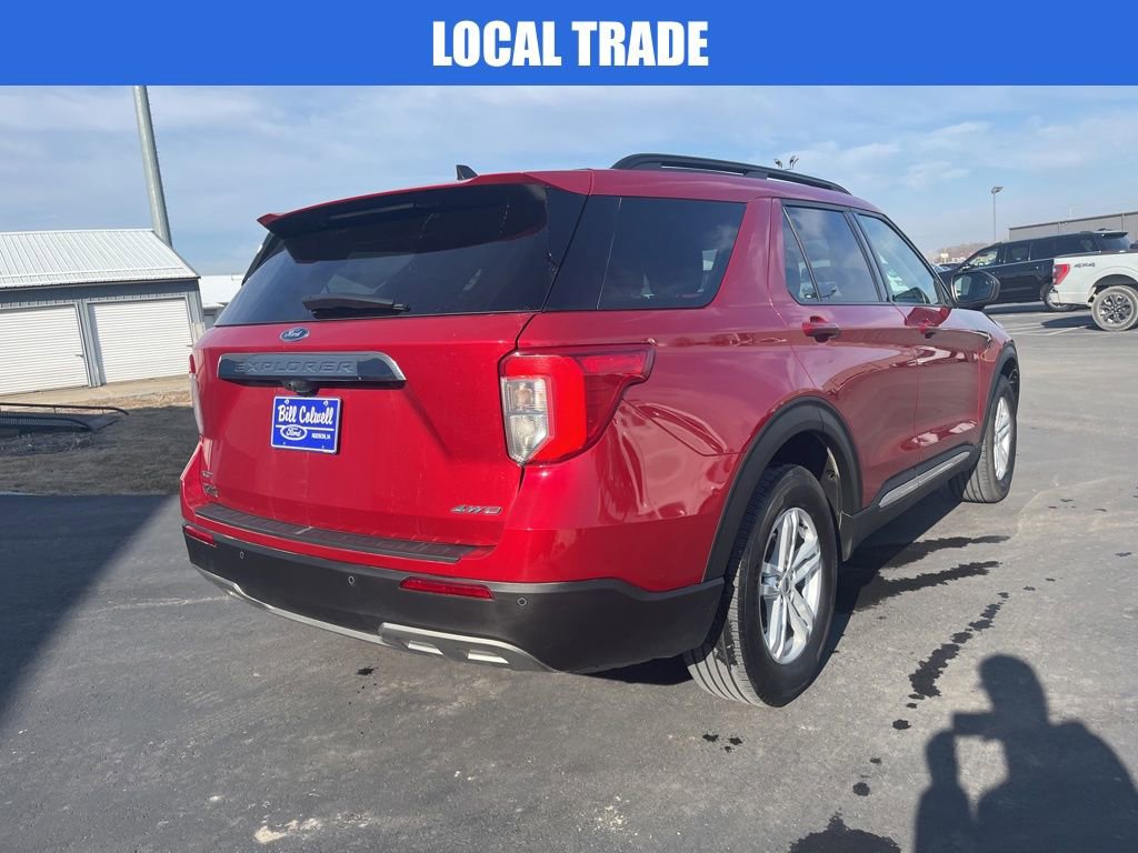 Used 2021 Ford Explorer XLT w/ Equipment Group 202A image 4