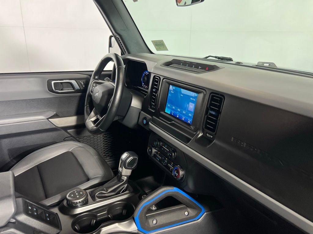 Used 2022 Ford Bronco Black Diamond w/ Sasquatch Package image 32