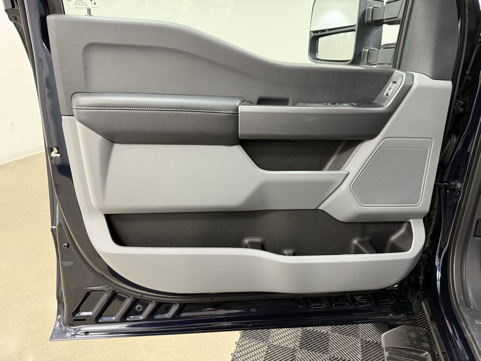 New 2025 Ford F350 XLT w/ XLT Value Package image 9