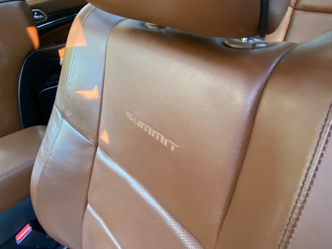 Used 2017 Jeep Grand Cherokee Summit w/ Platinum Series Group image 52