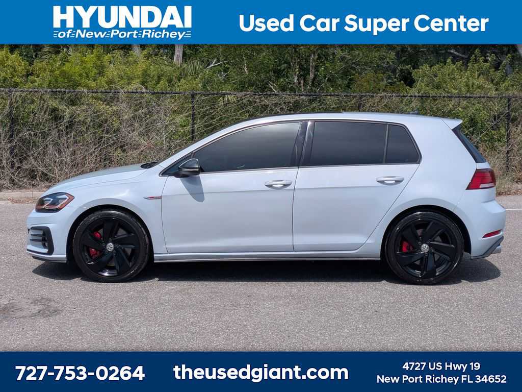 Used 2019 Volkswagen GTI SE FWD image 2