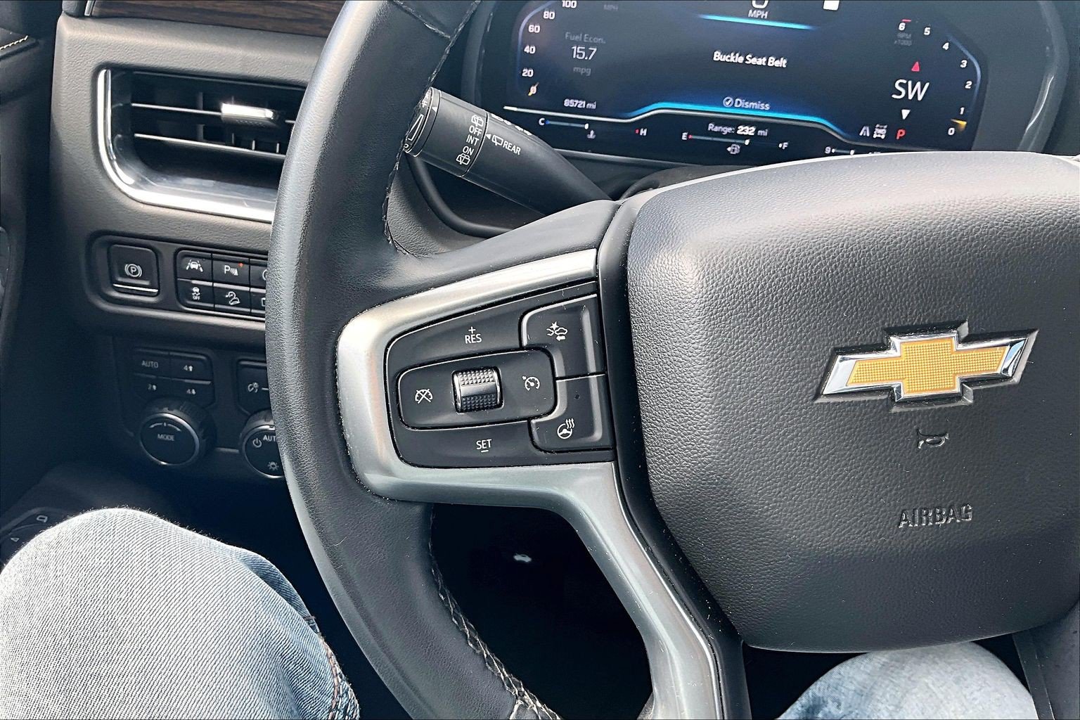 Used 2023 Chevrolet Tahoe Premier w/ Premium Package 2 AWD/4WD image 23