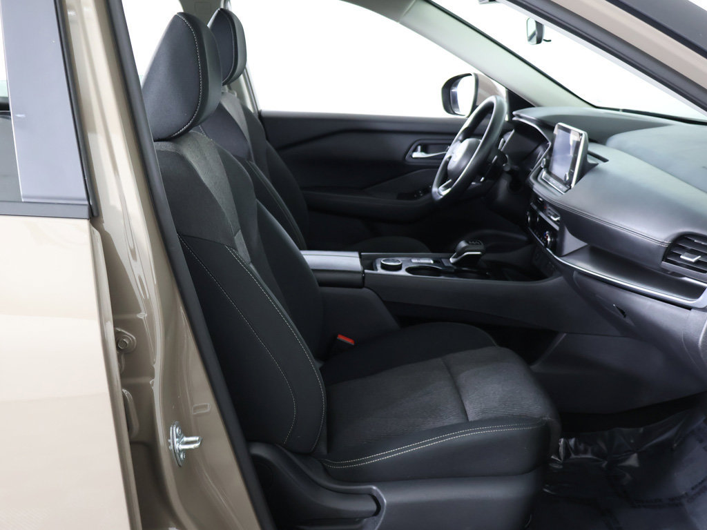 Used 2024 Nissan Rogue SV AWD/4WD image 30