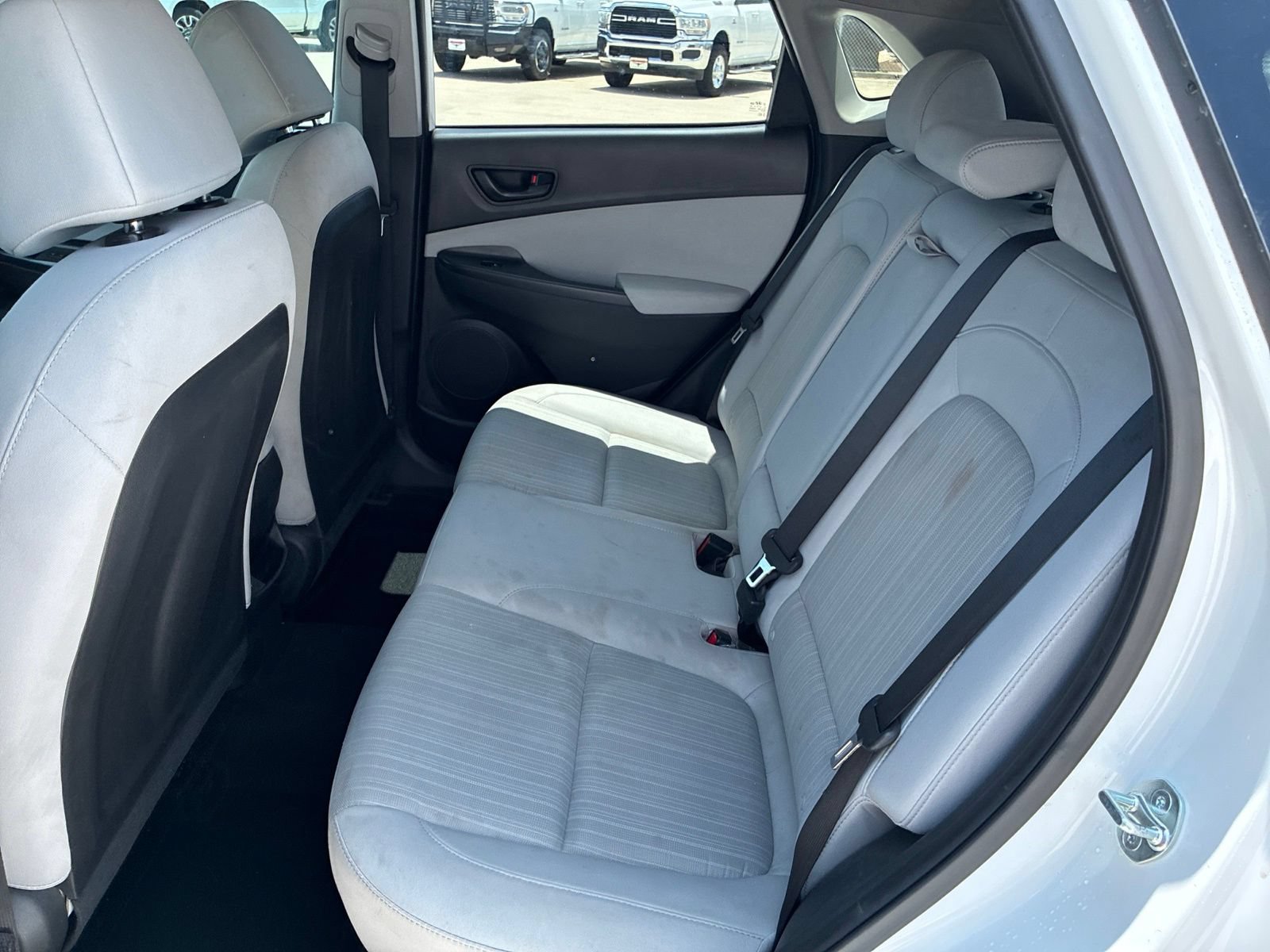 Used 2023 Hyundai Kona SEL w/ Cargo Package FWD image 8
