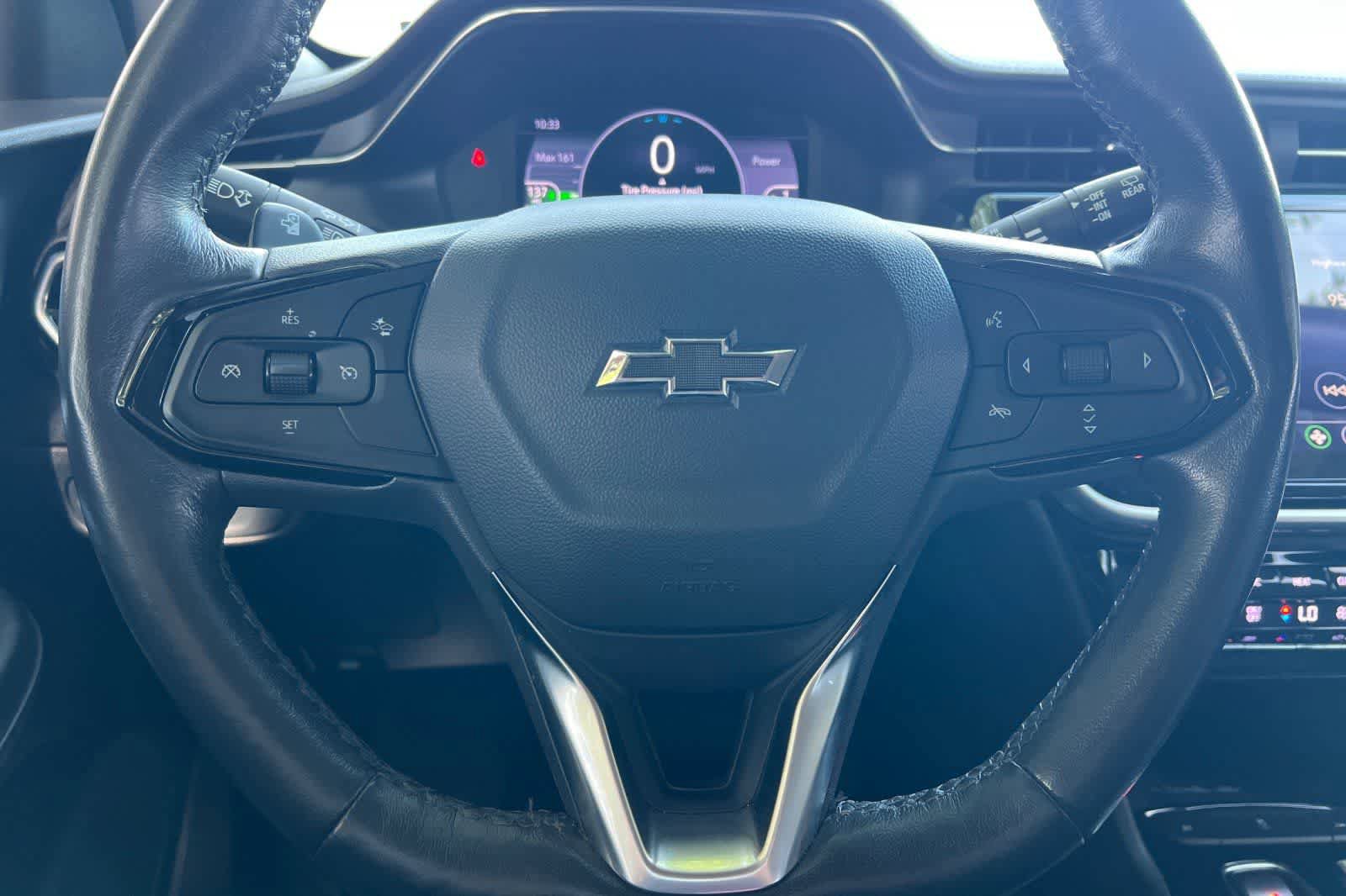 Used 2022 Chevrolet Bolt EUV LT w/ Convenience Package FWD image 24