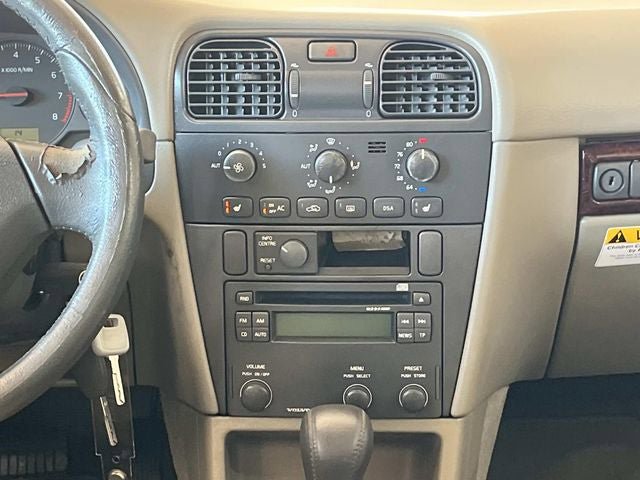 Used 2004 Volvo S40 image 15
