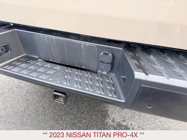Used 2023 Nissan Titan PRO-4X w/ Pro-4x Convenience Package AWD/4WD image 12