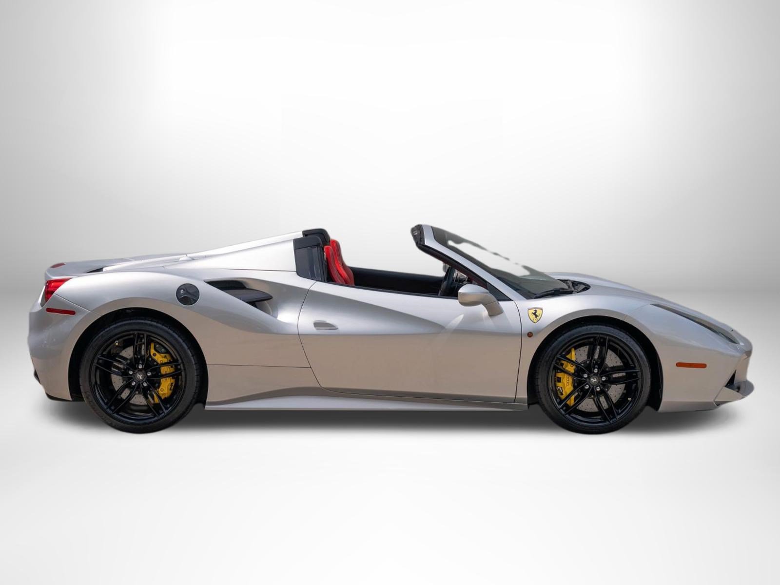 Used 2017 Ferrari 488 Spider RWD image 7