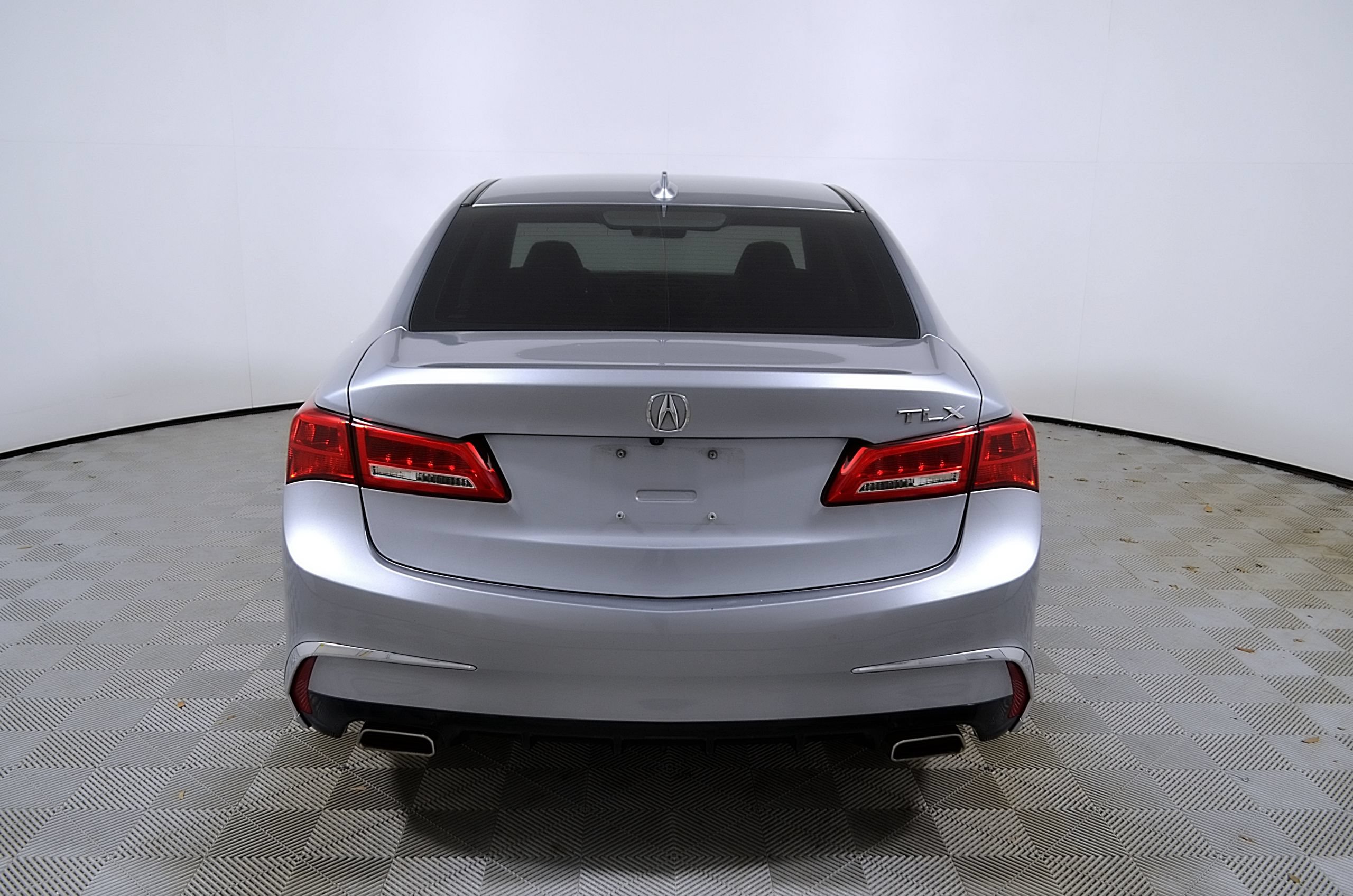 Used 2018 Acura TLX V6 w/ Technology Package FWD image 8