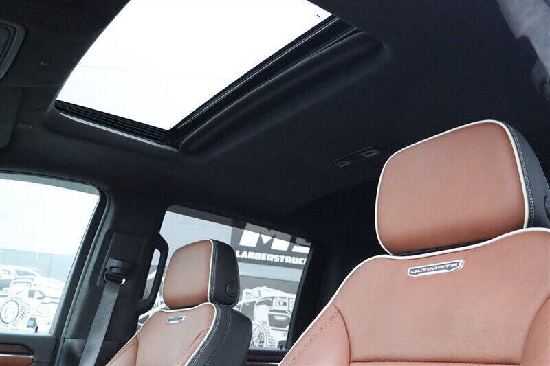 Used 2024 GMC Sierra 3500 Denali Ultimate image 17