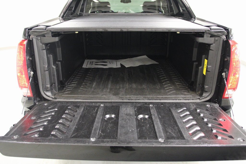 Used 2013 Cadillac Escalade EXT Luxury image 25