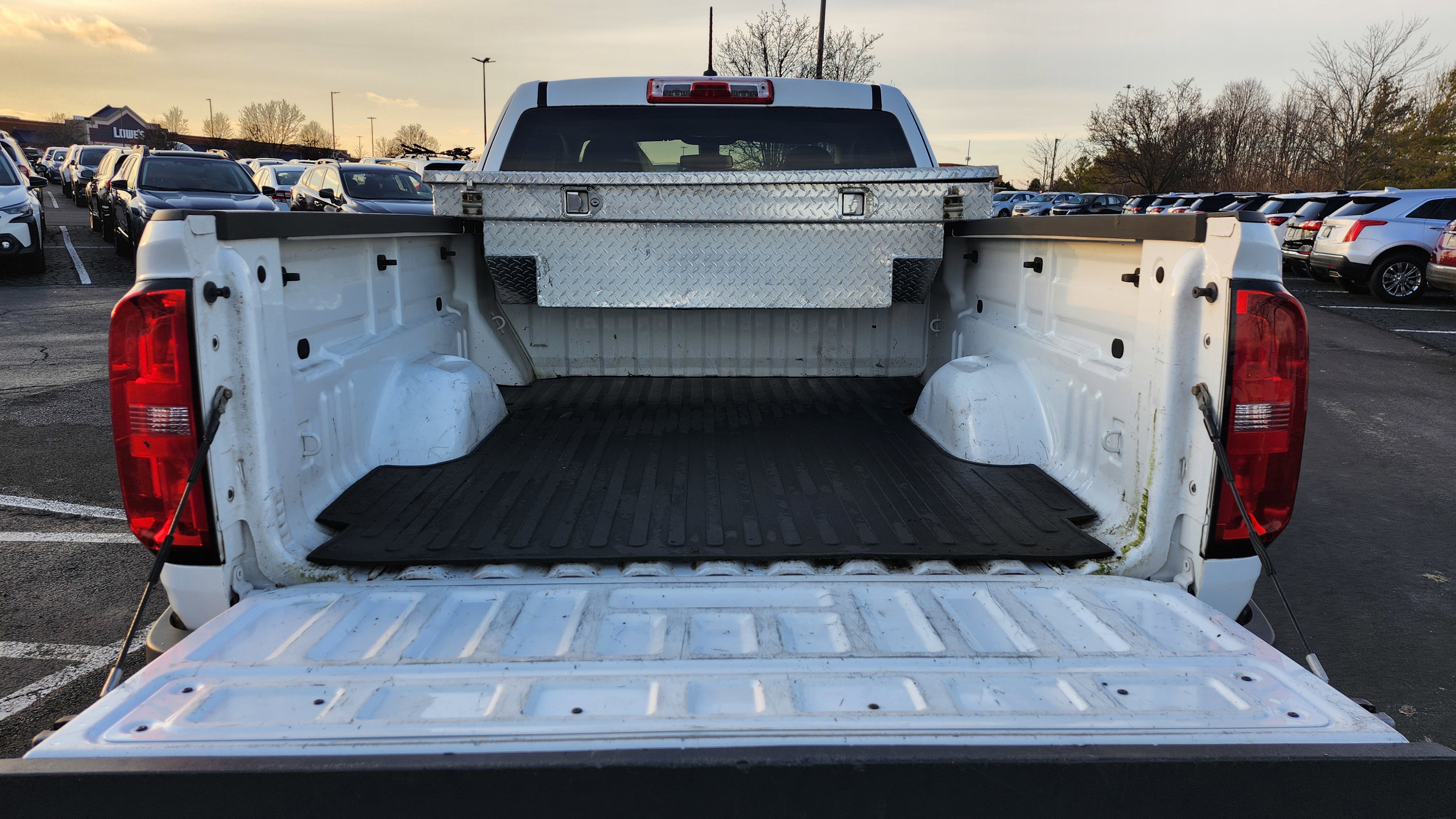 Used 2016 Chevrolet Colorado W/T image 19