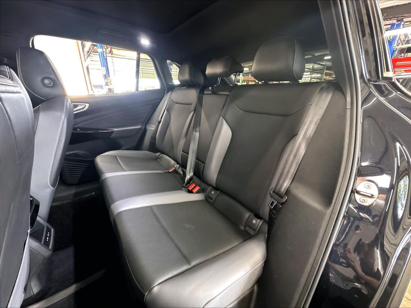 Used 2023 Volkswagen ID.4 Pro S RWD image 25