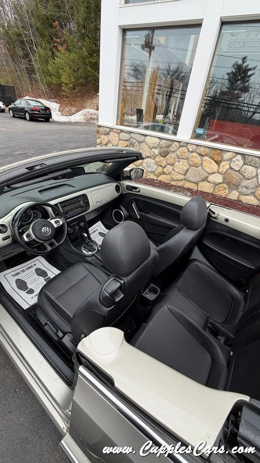 Used 2015 Volkswagen Beetle 1.8T FWD image 35