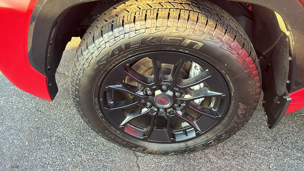 Used 2025 Toyota Sequoia Platinum w/ TRD Off-Road Package AWD/4WD image 34