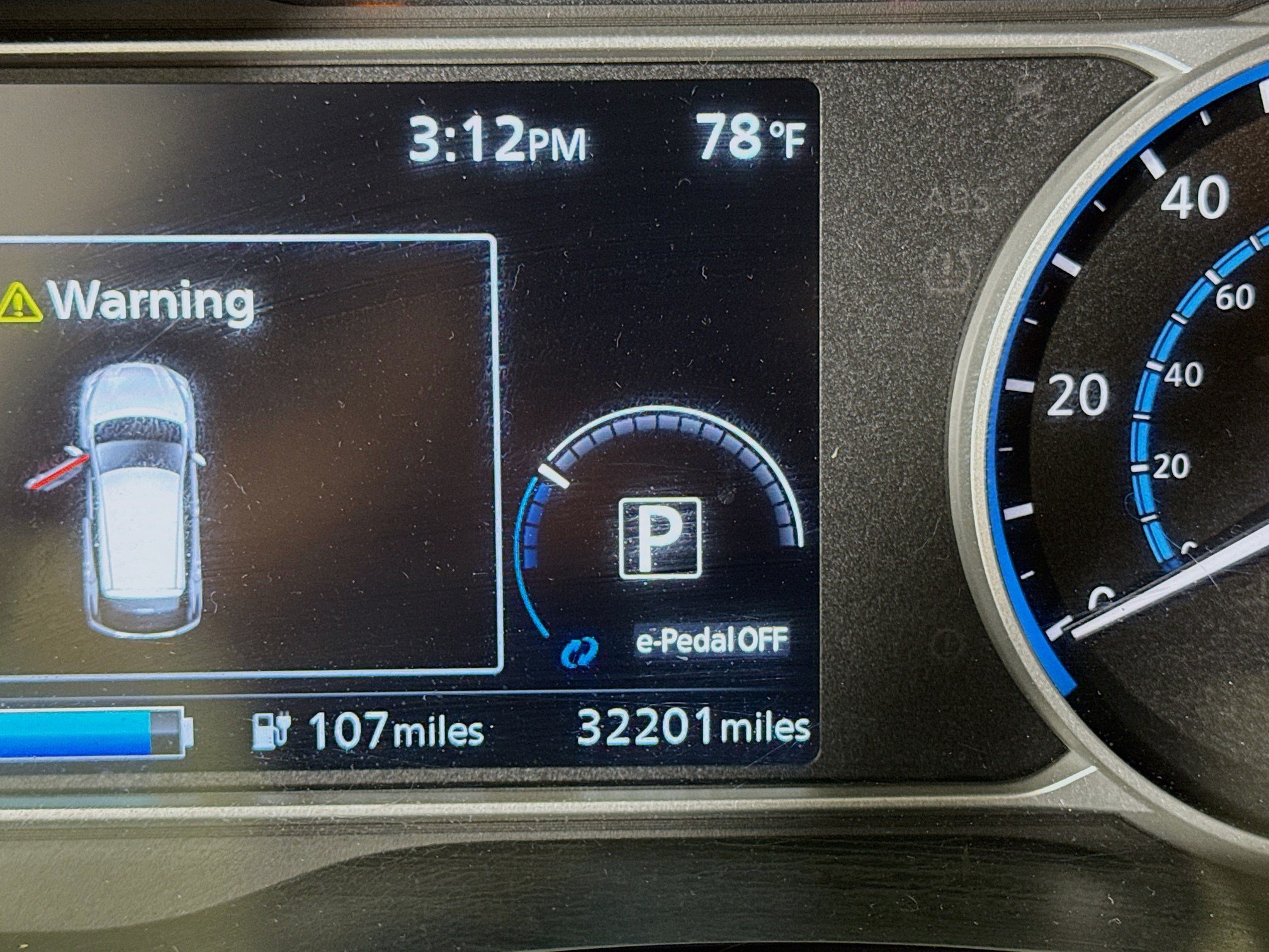 Used 2021 Nissan Leaf SV w/ SV Technology Package FWD image 16