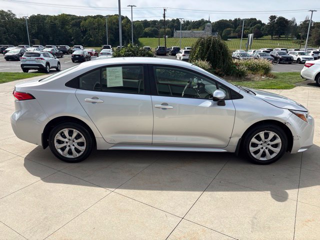 Used 2025 Toyota Corolla LE AWD/4WD image 10