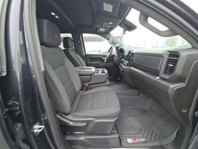 Used 2024 Chevrolet Silverado 1500 LT w/ Z71 Off-Road Package AWD/4WD image 12
